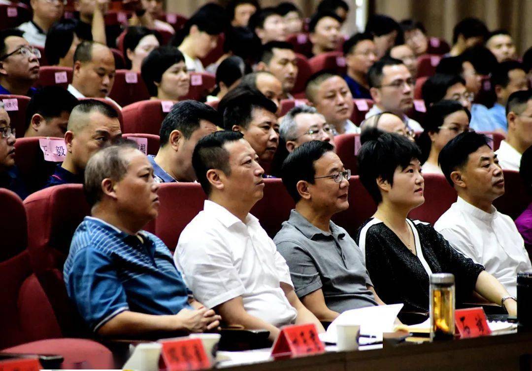 鄭曉明:領導者該如何應對危機